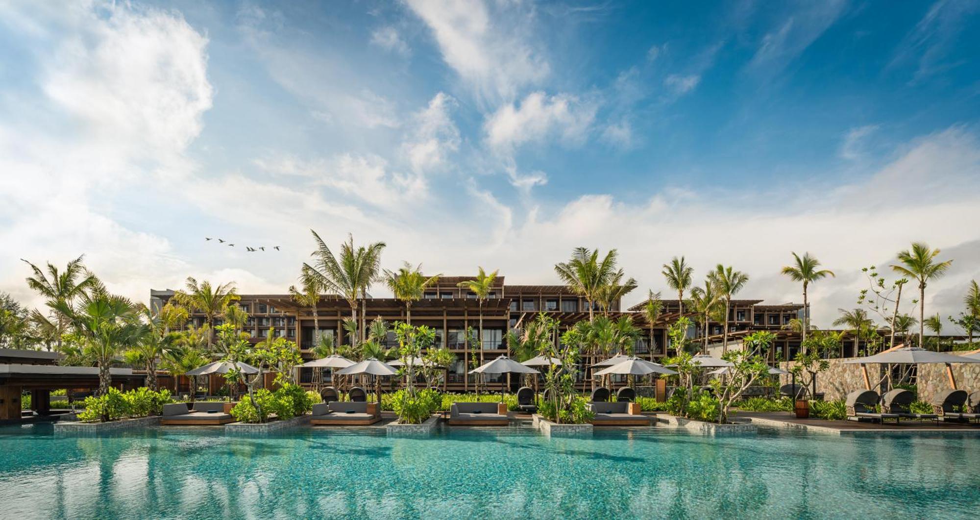 Hotel Indigo Bintan Lagoi Beach By Ihg Exterior photo